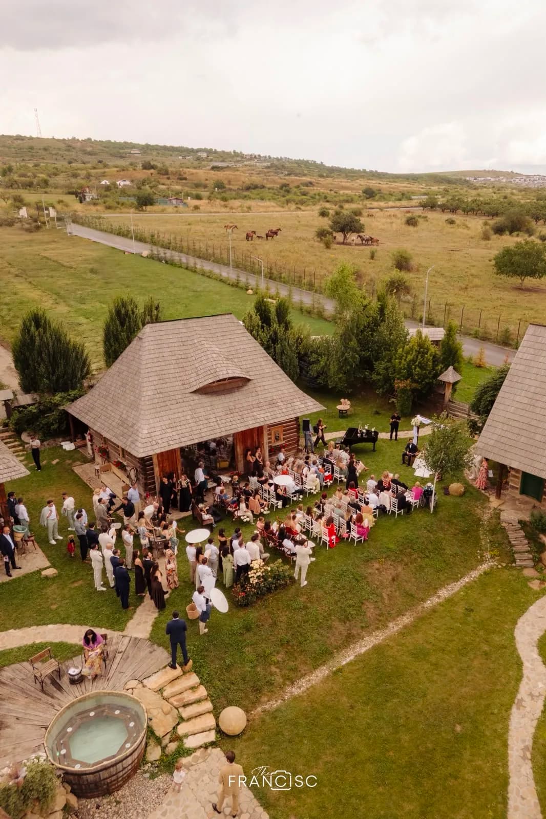 Domeniul Echoes of Vlădicu pregătit pentru eveniment
