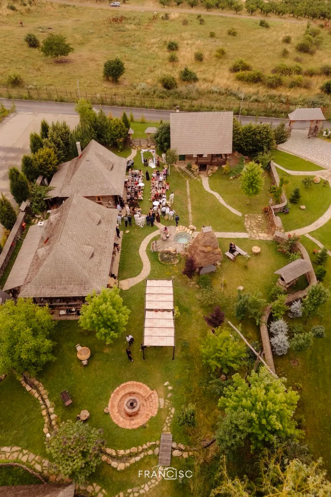 Nuntă la Echoes of Vlădicu, vedere aeriană a domeniului