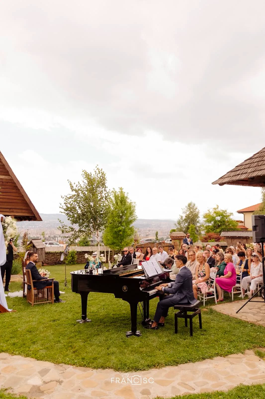 Eveniment la Echoes of Vlădicu 5